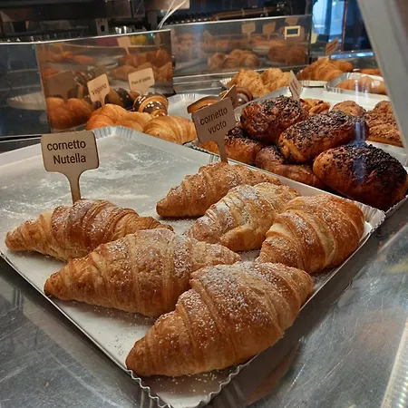 Oda ve Kahvaltı Sole E Luna